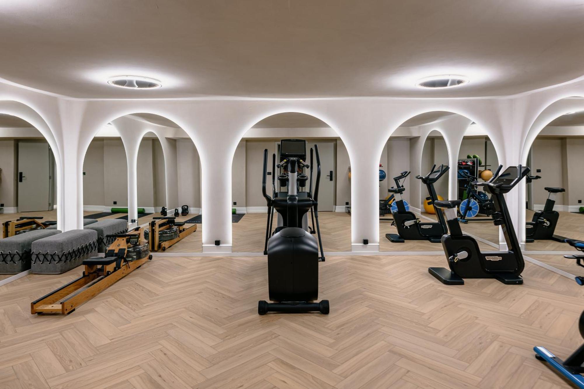 Stiemerheide - The Urban Hotel & Golf Retreat Genk Luaran gambar